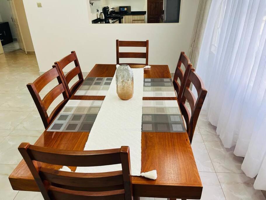 Elisheva Apartment Ndola Buitenkant foto